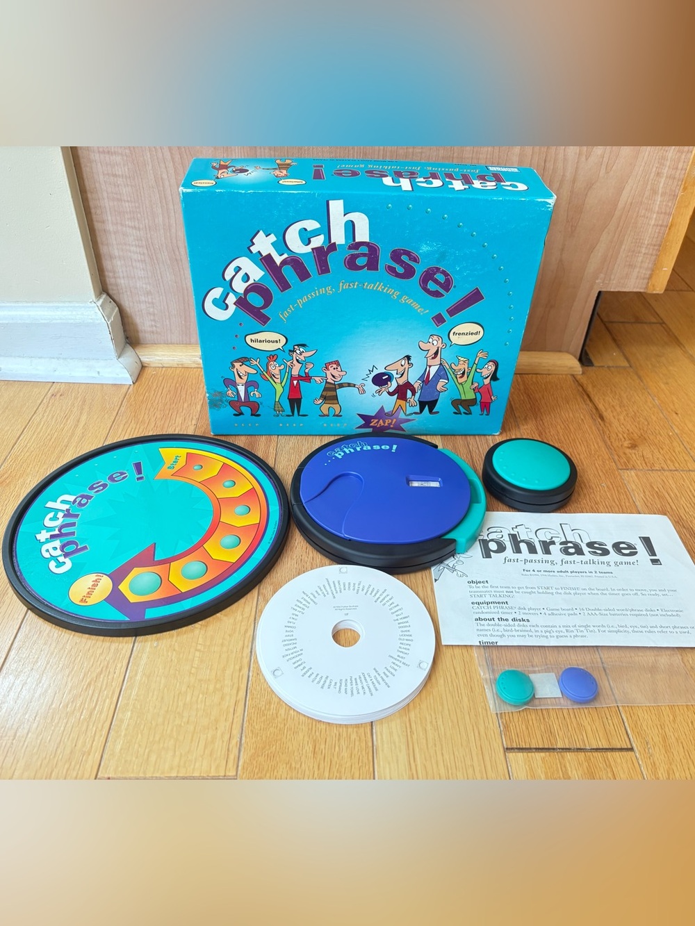 Vintage Catch Phrase Party Game 1994 Original Edition 100% complete Tested Works